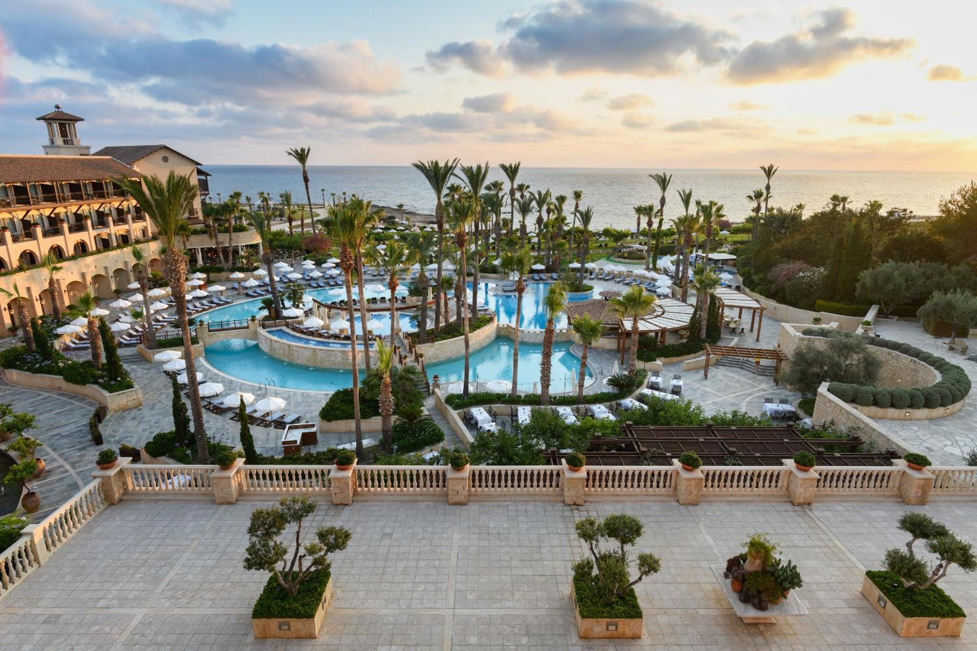 Elysium Hotel Paphos Exterior photo The Westin Resort and Villas, Malta